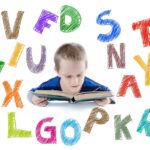 ¿Qué Letras se Enseñan Primero en Montessori?